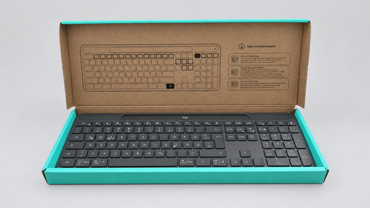Logitech Signature Slim Solar+ K980